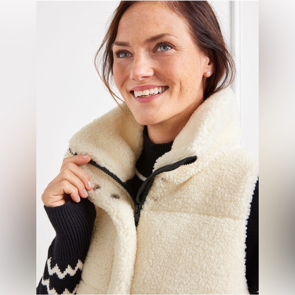 T by Talbots Quilted Sherpa Cream & Black Puffer Vest size Large - Picture 3 of 11